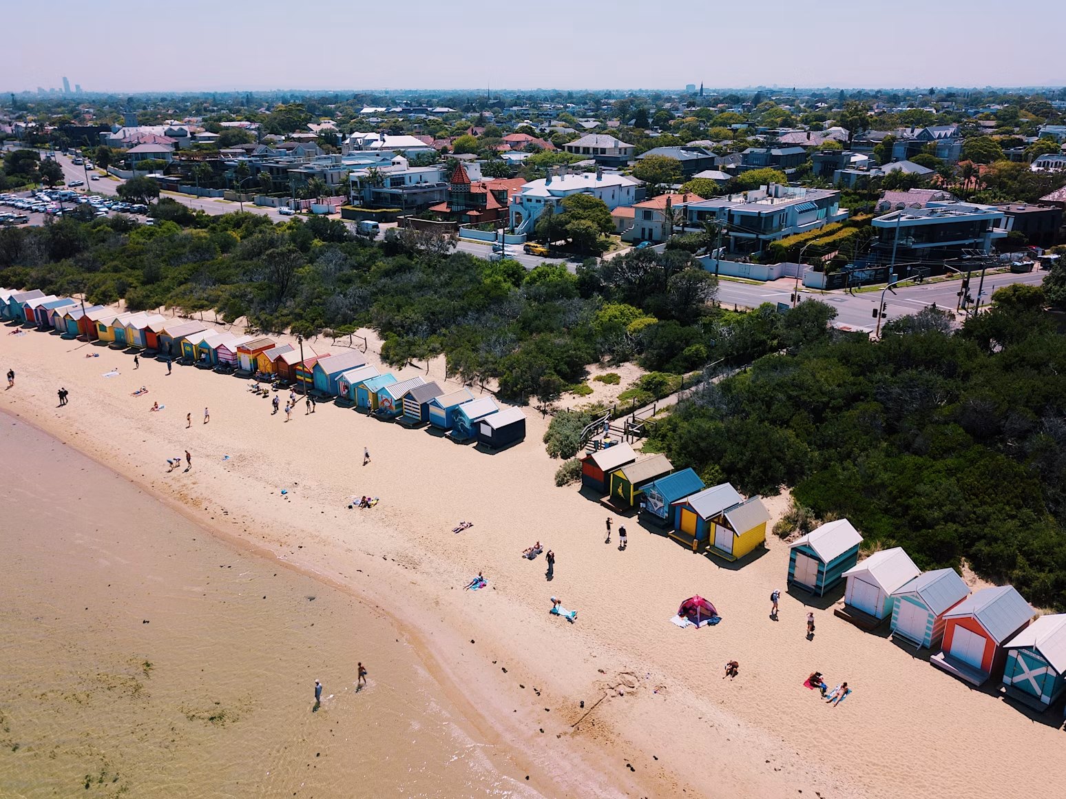 空中俯瞰墨尔本 Brighton Beach 海岸与沙滩
